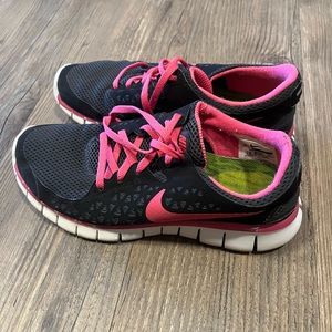 Nike Womens Free Run + Running Shoes